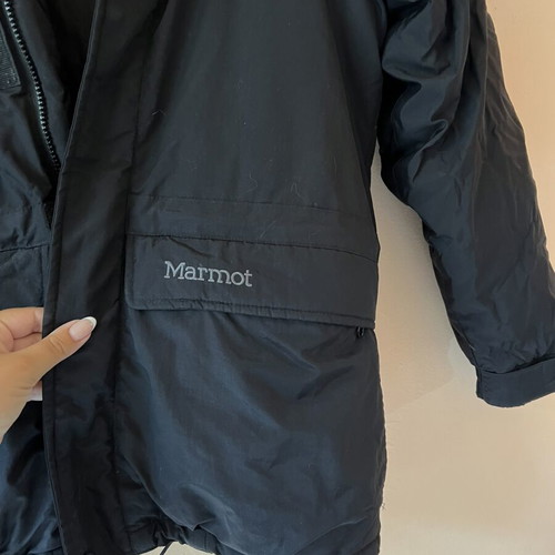 Marmot men's jacket like new with goose down filling and multiple pockets