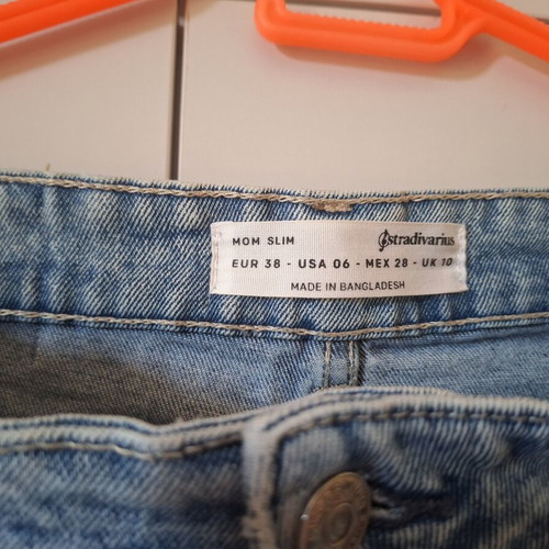 Stradivarius Mom Slim Fit Jeans Size 38 Like New Light Blue