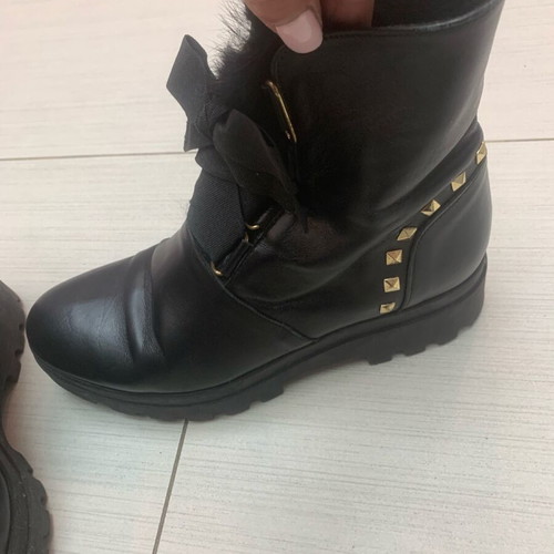 Pargiana ankle boots with studs and fur detail, size 37, like new