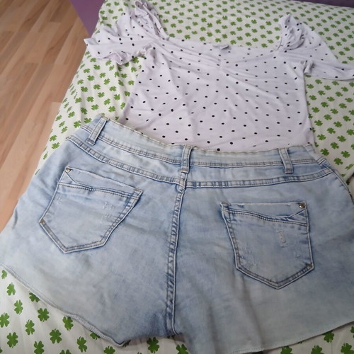 Women's white and turquoise outfit like new