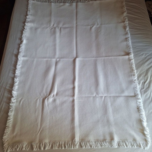 White cotton tablecloth 155x106 cm with fringed waffle weave