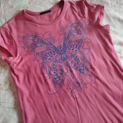 Sisley T-shirt used, size Medium, pink with blue design