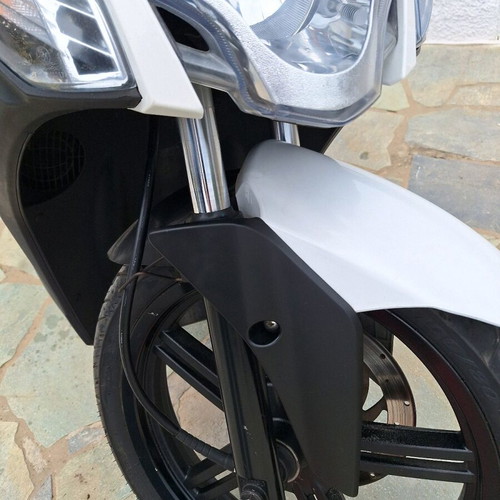 Kymco Agility 16+ 2014 scooter like new, 67,250 km, white