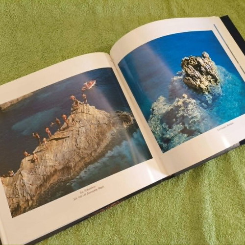 Epoxes Art Book like new, photography and poetry