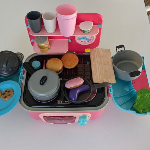 Imaginarium play kitchen used with sounds and lights