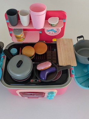 Imaginarium play kitchen used with sounds and lights