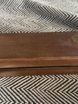 Wooden Royal Mint box used for 4 gold coins