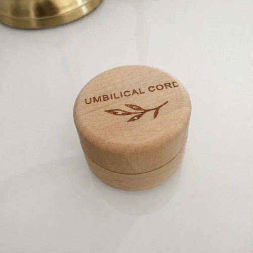 Wooden umbilical cord keepsake box