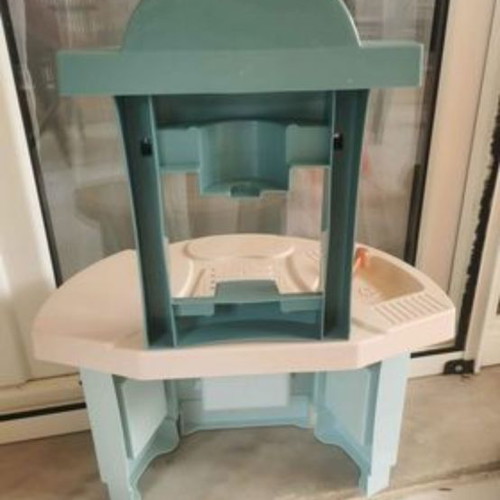 Ecoiffier children's kitchen used with kitchen accessories