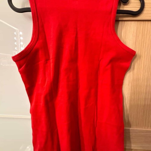Sleeveless blouse red size L like new
