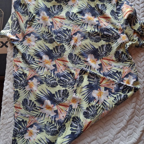 Paco & Co men's t-shirt large multicolored like new