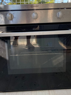 Φούρνος Indesit FIMB 51KAIX και εστίες VRB 640X μεταχειρισμένα, inox