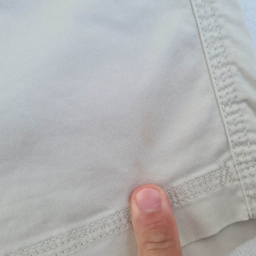 Helly Hansen men's beige shorts size 32 / M