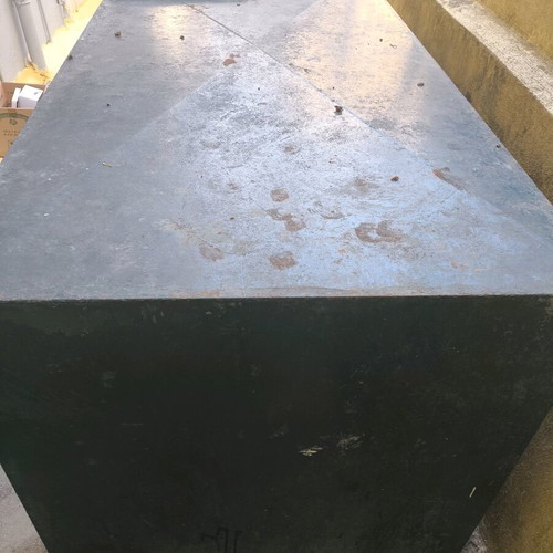 Oil tank 2000 lt and oil burner used