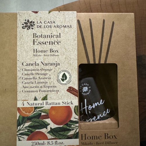 Home Box reed diffuser new with sticks