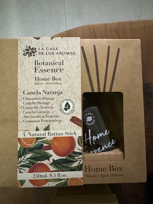Home Box reed diffuser new with sticks