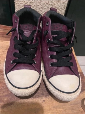All Star δερμάτινα παπούτσια μεταχειρισμένα, μέγεθος 39