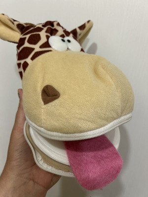 Retro plush giraffe CD DVD case like new from the 90s