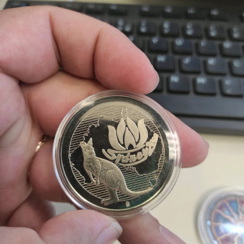 Olympic Games Sydney 2000 commemorative medal unused in protective capsule