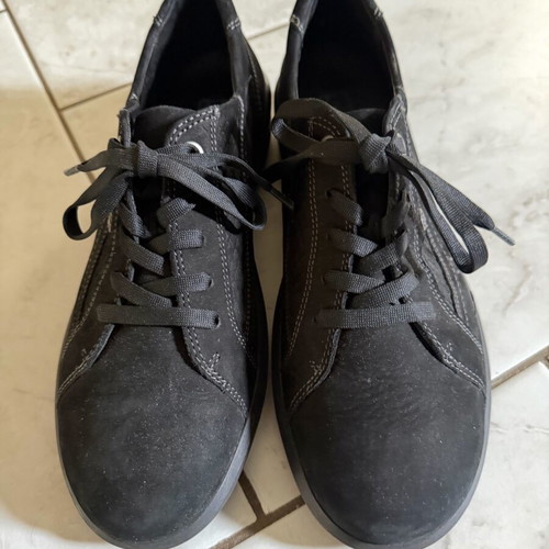 Women's black leather suede athletic shoes like new size 40