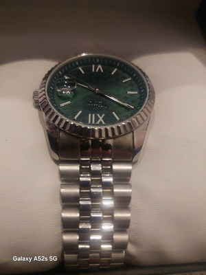 Jcou women's silver watch like new