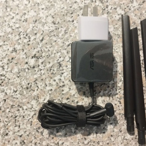 Modem Router Asus DSL-AC68U like new