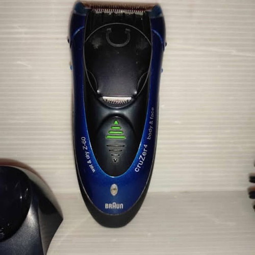 Braun CruZer 4 wet & dry Z-60 shaver used