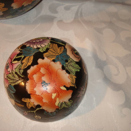 Vintage Chinese vase used