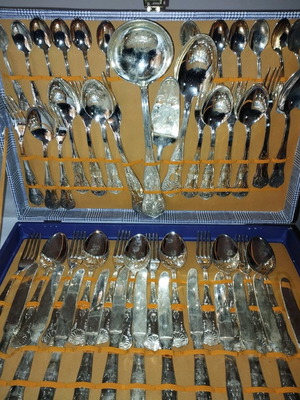 Silver-plated cutlery set new, complete