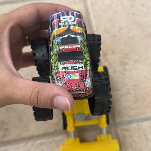 Toy car like new