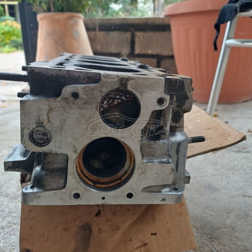 Ford Escort F4B engine cylinder head without camshaft