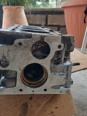 Ford Escort F4B engine cylinder head without camshaft