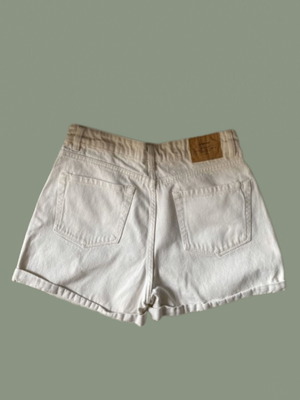 Mom shorts Stradivarius size 40 in excellent condition