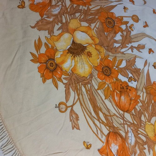 Round tablecloth used vintage 1.60 m diameter