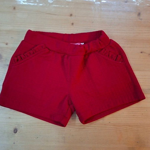 Girls' shorts pack of 4 like new, colorful, sizes 4-5 years