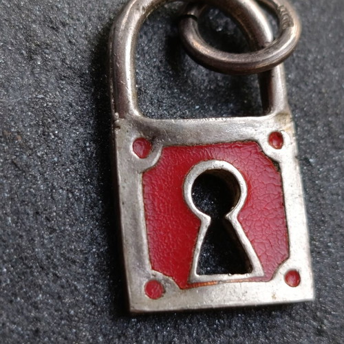 Silver pendant lock 900 silver used