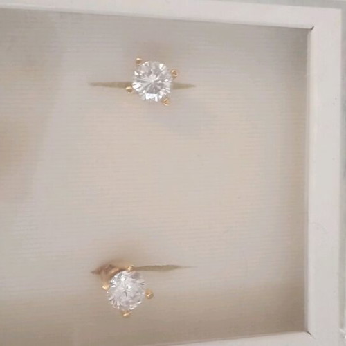 Ring set solitaire type with earrings gold color new