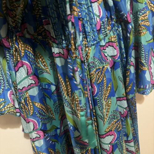Dress Large like new, multicolored