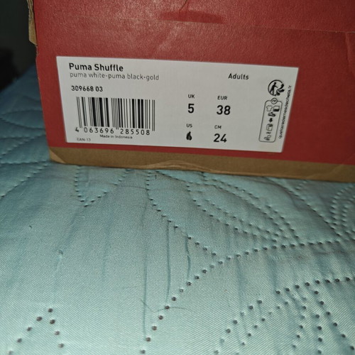 Puma Shuffle Sneakers unisex new, black and white, size 38