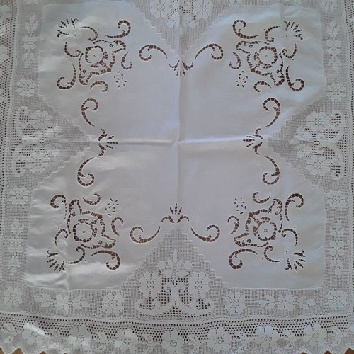 White tablecloth 1.16 x 1.16 m with crochet and handmade embroidery new