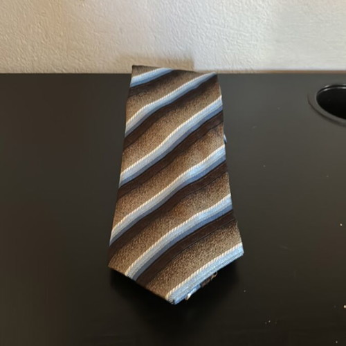 Chris Angelo men's tie 100% silk like new, blue and brown