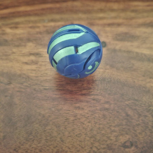 Bakugan Aquos Ravenoid Season 1 classic rare figure like new