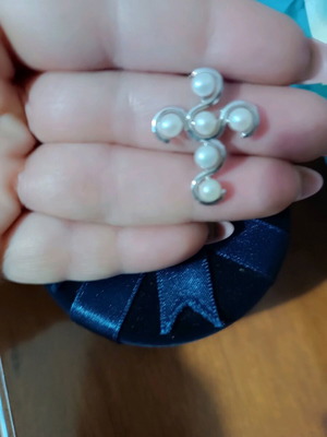 18K White Gold Cross with Biwa Pearls new