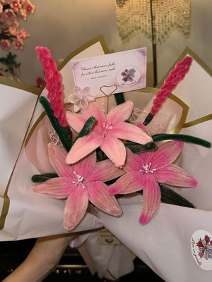 Bouquet for Teacher new, shiny and beautiful