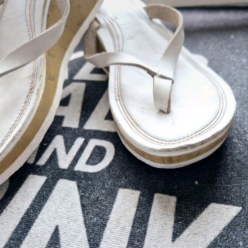 Nike leather white platform sandals used, size 37