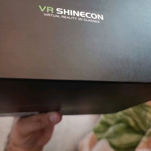 VR Shinecon used VR mask for mobile phones