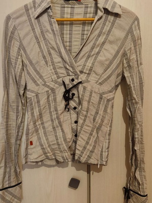 Toi&Moi shirt medium used, white and grey