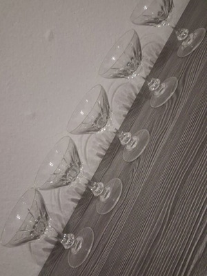 Crystal liqueur glasses set of 5, like new