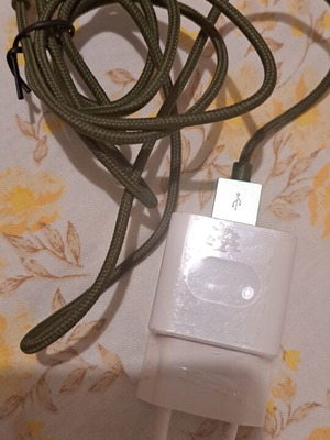 Φορτιστές Huawei σαν καινούργιοι, γρήγορη φόρτιση SuperCharge, καλώδιο USB Type-C