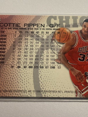 Scottie Pippen Cornerstones 1996-97 Fleer basketball card new